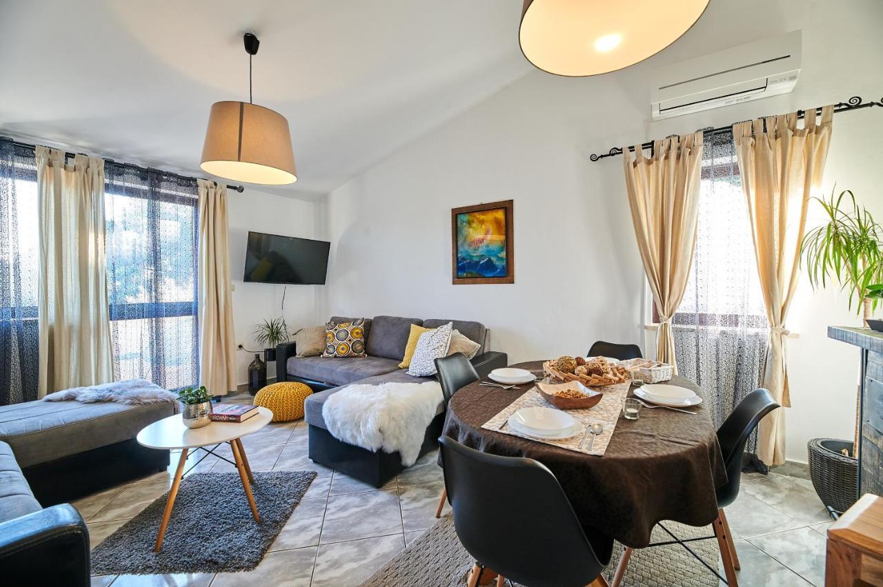 Apartments Noa Ουμάγκ Εξωτερικό φωτογραφία